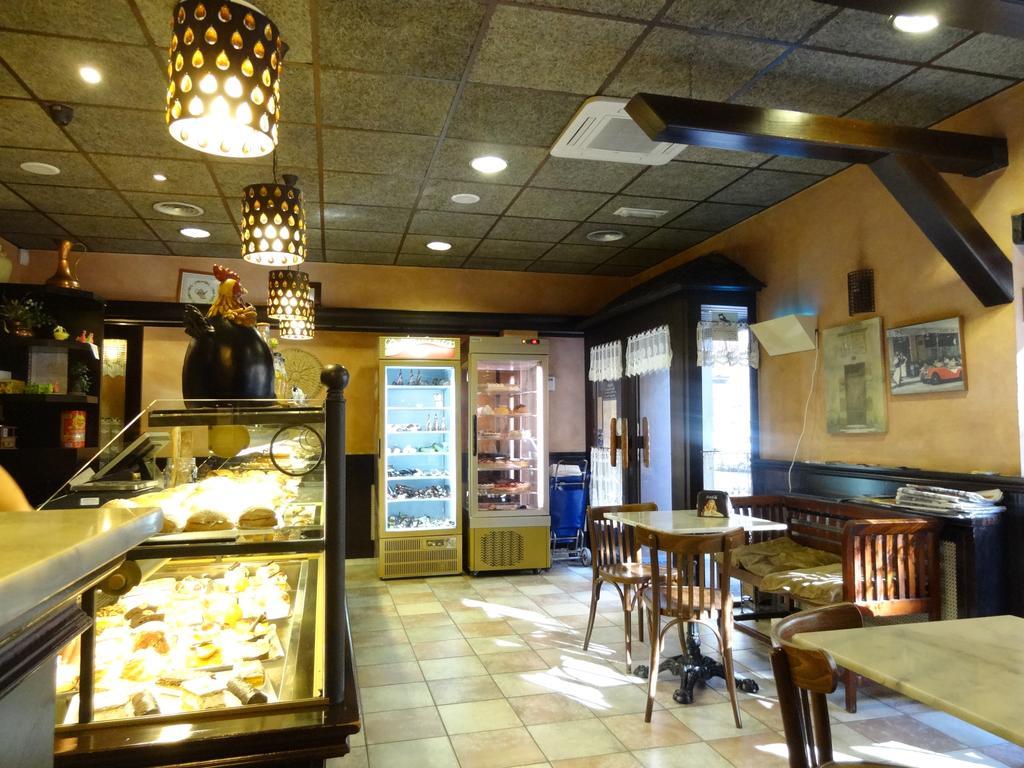 Hotel Hostal Cal Forner Andorra la Vella Esterno foto