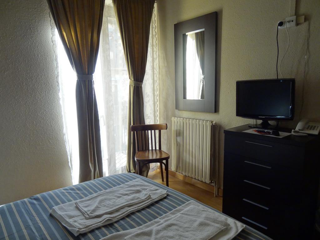 Hotel Hostal Cal Forner Andorra la Vella Esterno foto